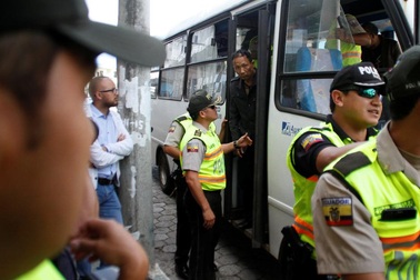 Ecuador phạt tù 20 ngư dân Trung Quốc đánh bắt trái phép