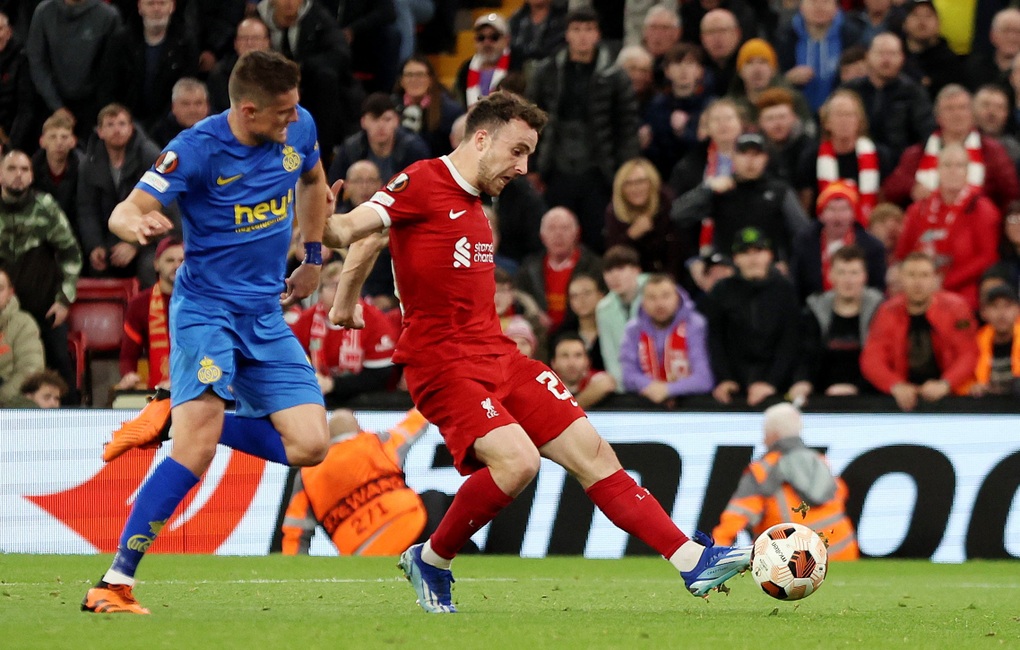 Liverpool trở lại mạch thắng, Lukaku tiếp tục cứu thầy Mourinho - 1 Liverpool trở lại mạch thắng, Lukaku tiếp tục cứu thầy Mourinho - 1
