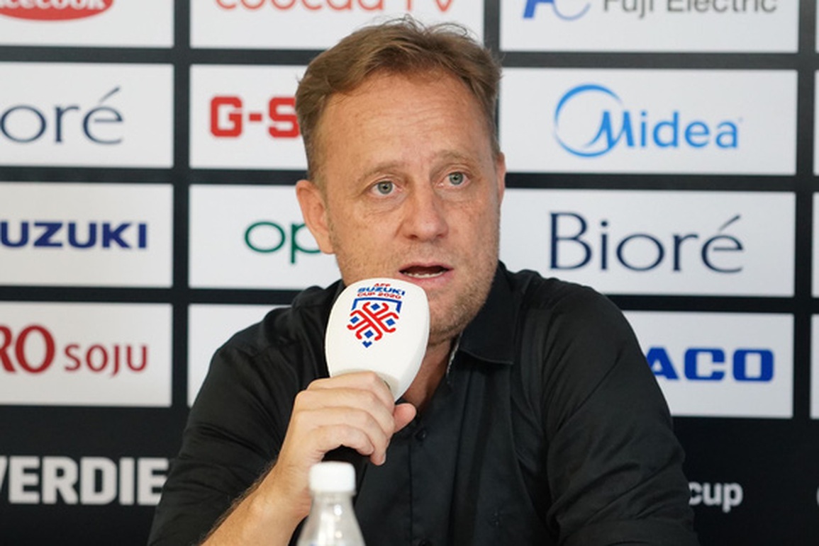 HLV Thái Lan dè chừng Quang Hải, tố Nguyên Mạnh phạm luật - 4 HLV Thái Lan dè chừng Quang Hải, tố Nguyên Mạnh phạm luật - 4