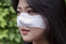 Khẩu trang chỉ che mũi gây tranh cãi dữ dội tại Hàn Quốc