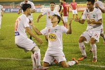 Học trò cưng của HLV Park Hang Seo ghi điểm tại V-League