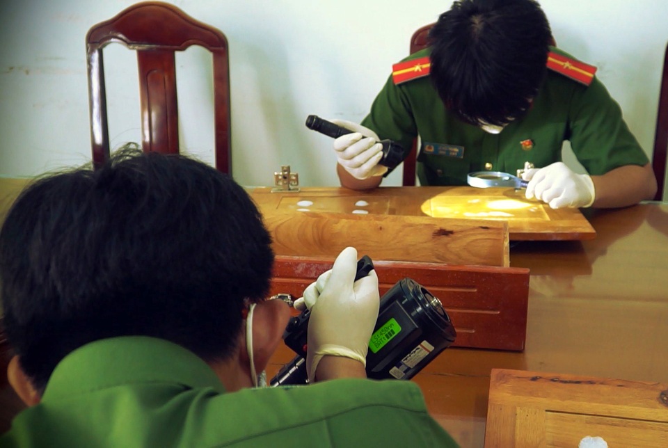 Chìa khóa vàng giải mã trọng án - 3 Chìa khóa vàng giải mã trọng án - 3
