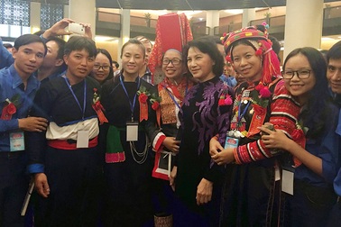 445 đại biểu thanh niên tiên tiến làm theo lời Bác tiếp kiến Chủ tịch Quốc hội