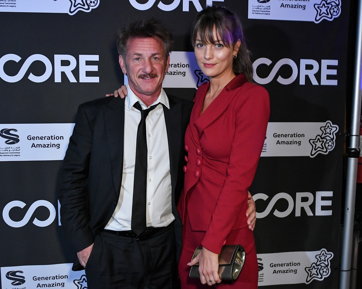 Sean Penn thừa nhận vẫn yêu người vợ kém 32 tuổi sau khi ly hôn - 1 Sean Penn thừa nhận vẫn yêu người vợ kém 32 tuổi sau khi ly hôn - 1