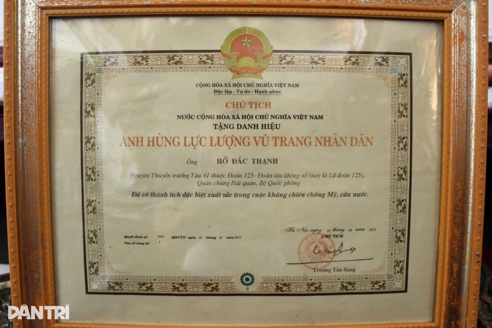Bữa cơm đặc biệt của những chiến sĩ trên tàu có thể không bao giờ trở về - 2 Bữa cơm đặc biệt của những chiến sĩ trên tàu có thể không bao giờ trở về - 2