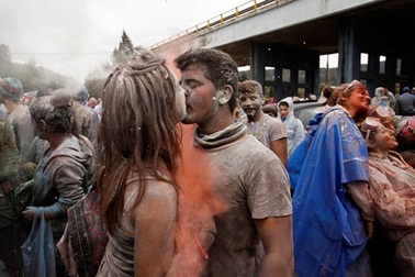 Những lễ hội “điên rồ” hấp dẫn du khách