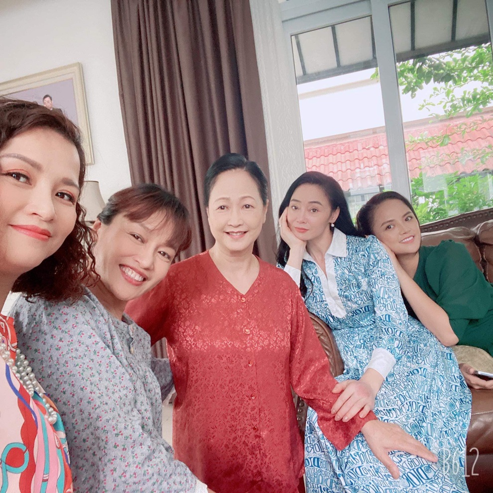 Quách Thu Phương chia sẻ nỗi ám ảnh khi đóng phim Hương vị tình thân - 6 Quách Thu Phương chia sẻ nỗi ám ảnh khi đóng phim Hương vị tình thân - 6