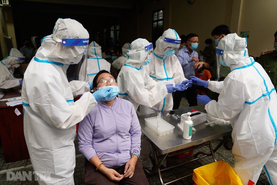 TPHCM: Thêm 2 trường hợp dương tính SARS-CoV-2 liên quan đến thai phụ - 1 TPHCM: Thêm 2 trường hợp dương tính SARS-CoV-2 liên quan đến thai phụ - 1