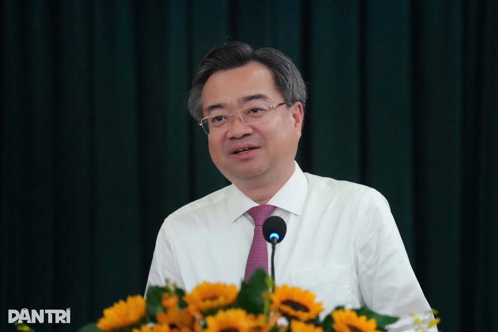 Thành lập Đảng bộ Công an và Đảng bộ Quân sự TPHCM mới - 3 Thành lập Đảng bộ Công an và Đảng bộ Quân sự TPHCM mới - 3