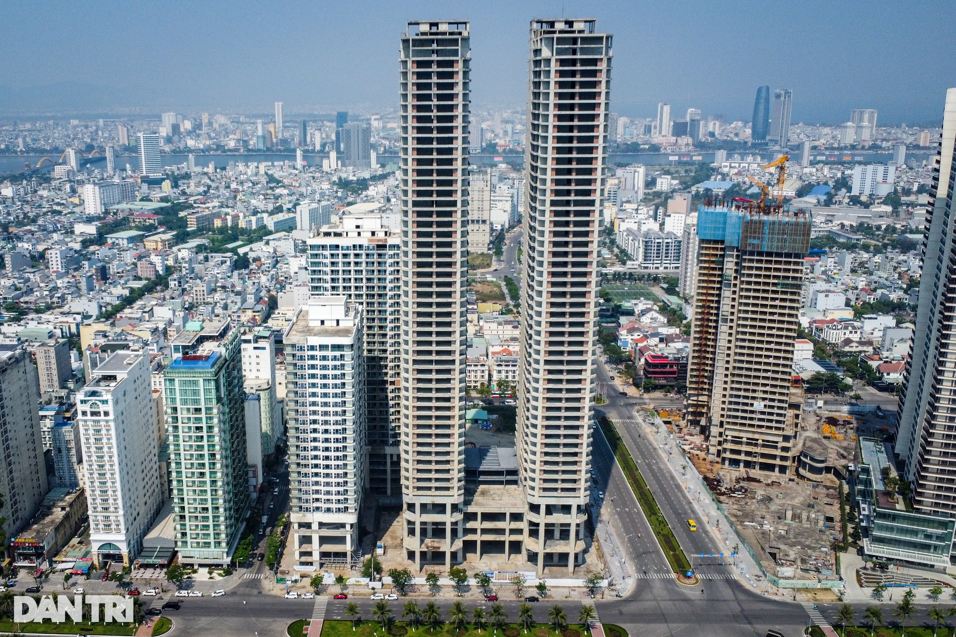 4 tòa tháp condotel thành căn hộ bên biển Đà Nẵng được huy động vốn - 1 4 tòa tháp condotel thành căn hộ bên biển Đà Nẵng được huy động vốn - 1