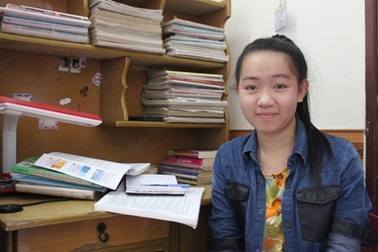 Cô thủ khoa thích học Văn