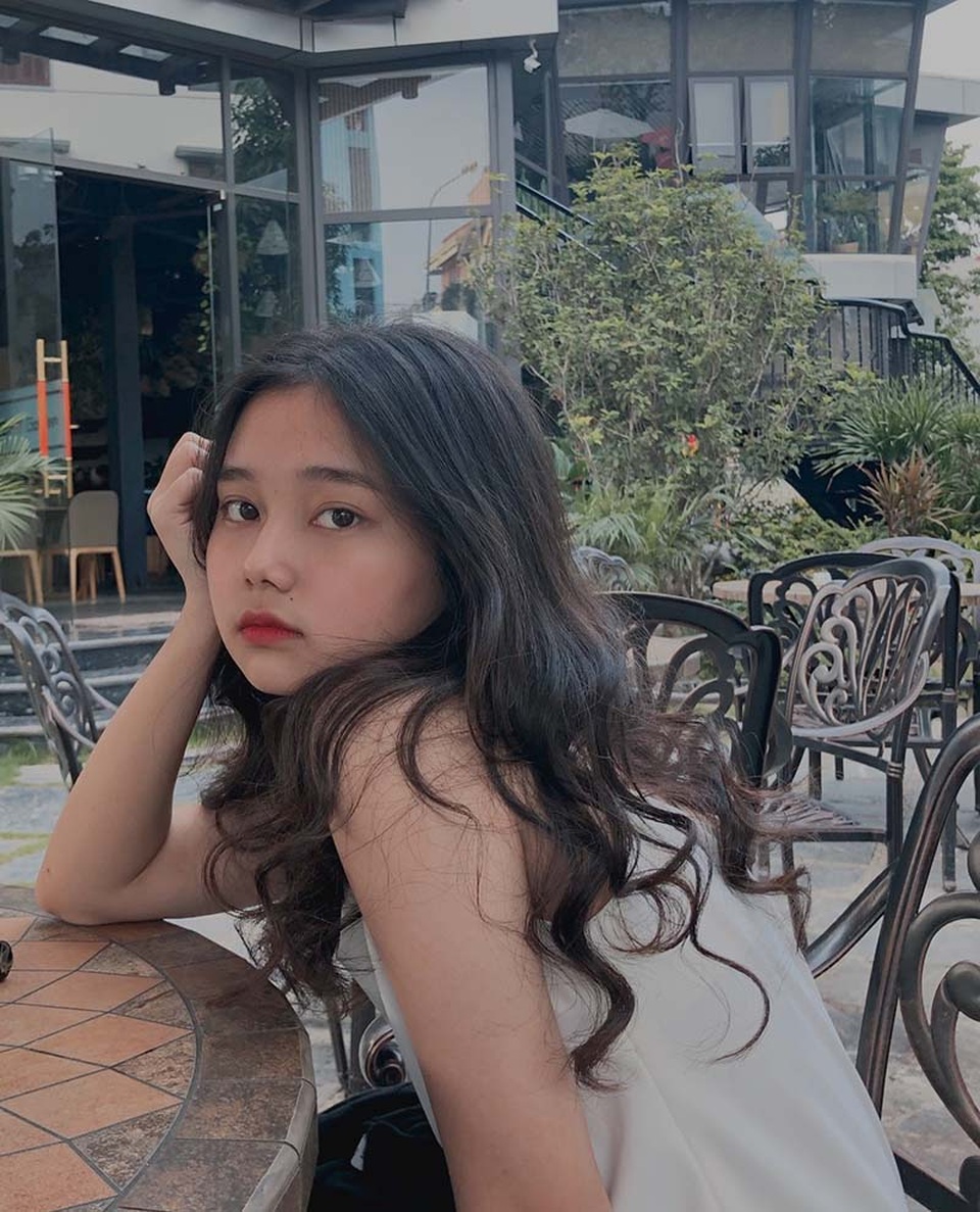 Nữ sinh 10X bất ngờ nổi tiếng nhờ một bức ảnh cũ - 5 Nữ sinh 10X bất ngờ nổi tiếng nhờ một bức ảnh cũ - 5