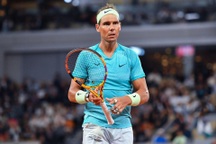 Nadal gục ngã trước Zverev, để ngỏ khả năng trở lại Roland Garros