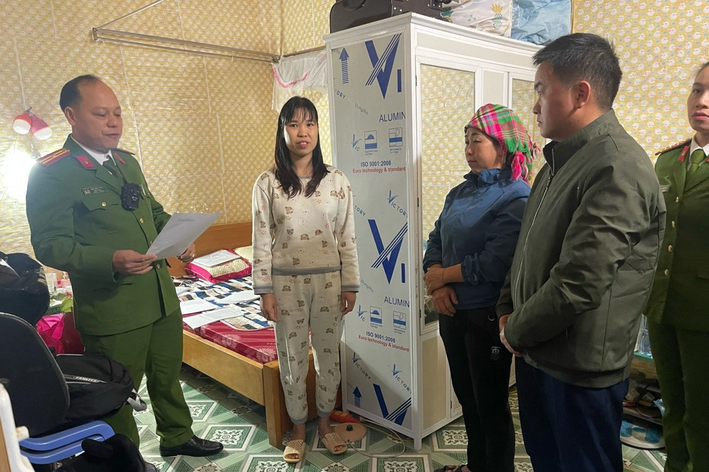 Bắt nữ hiệu trưởng cho vay lãi cắt cổ 2.555%/năm - 1