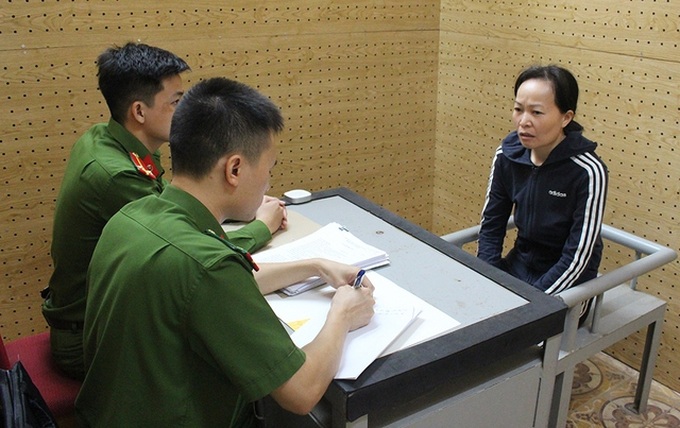 Đối tượng Hà Thị Thi tại cơ quan công an