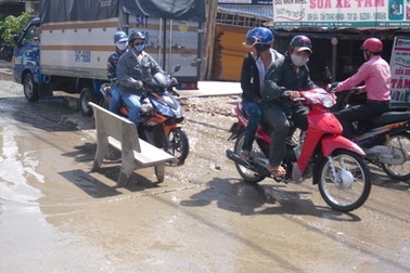 Phạt cơ quan quản lý để xuất hiện “bẫy” trên đường