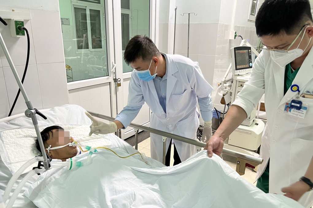 Thông tin mới nhất vụ 10 người ngộ độc botulinum vì ăn cá chép muối ủ chua - 2 Thông tin mới nhất vụ 10 người ngộ độc botulinum vì ăn cá chép muối ủ chua - 2