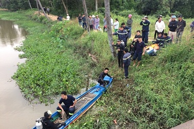 Lao xuống sông cứu bạn gái, đôi nam nữ tử vong
