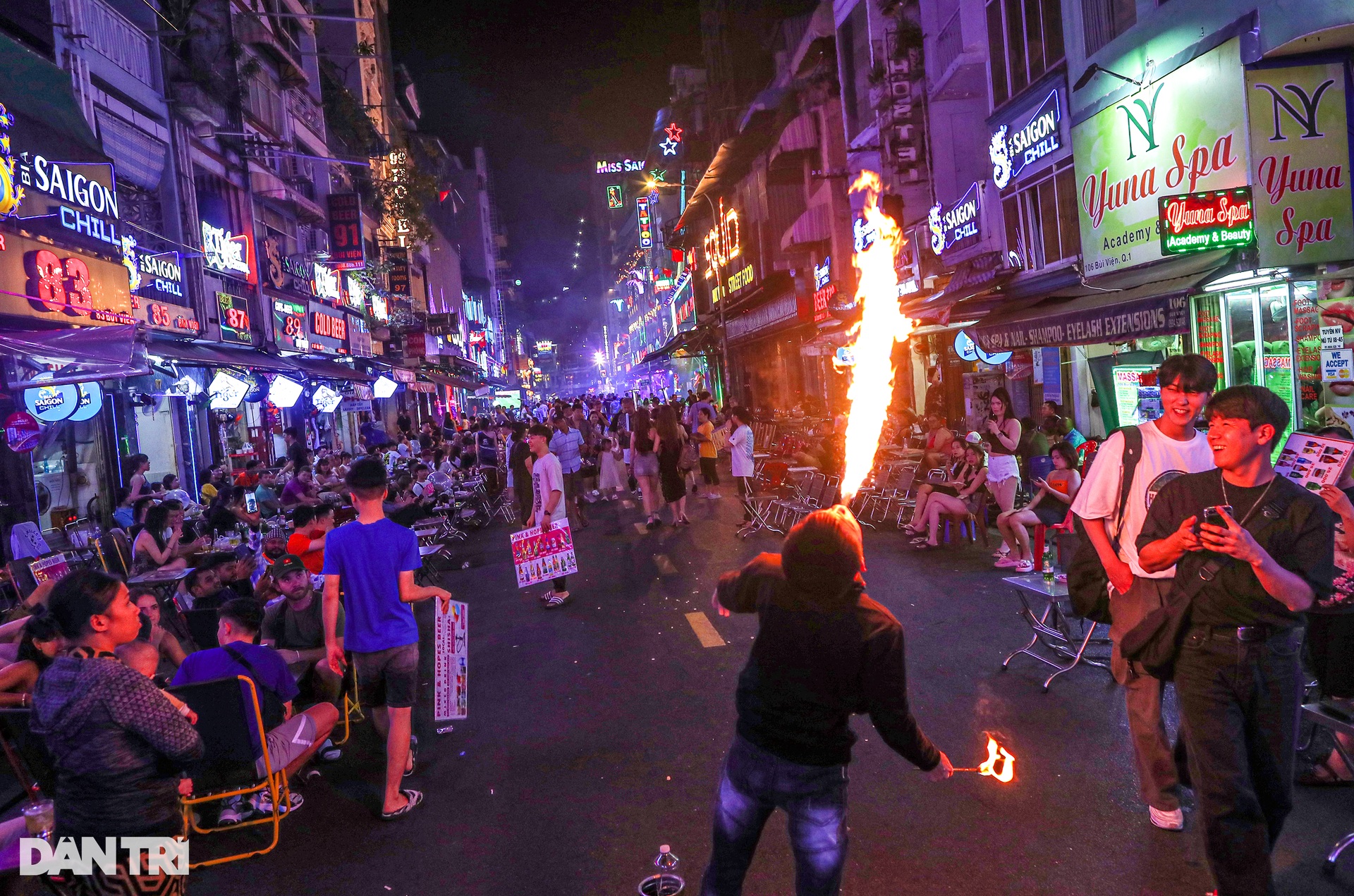 Những tuyến đường dày đặc quán nhậu ở TPHCM - 1 Những tuyến đường dày đặc quán nhậu ở TPHCM - 1