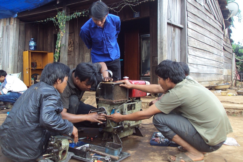 Sinh viên rời giảng đường, theo học nghề để mở quán, lập nghiệp - 4 Sinh viên rời giảng đường, theo học nghề để mở quán, lập nghiệp - 4
