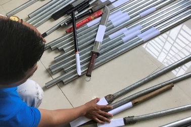 Ngăn chặn hai nhóm thanh niên dùng “hàng nóng” xử nhau