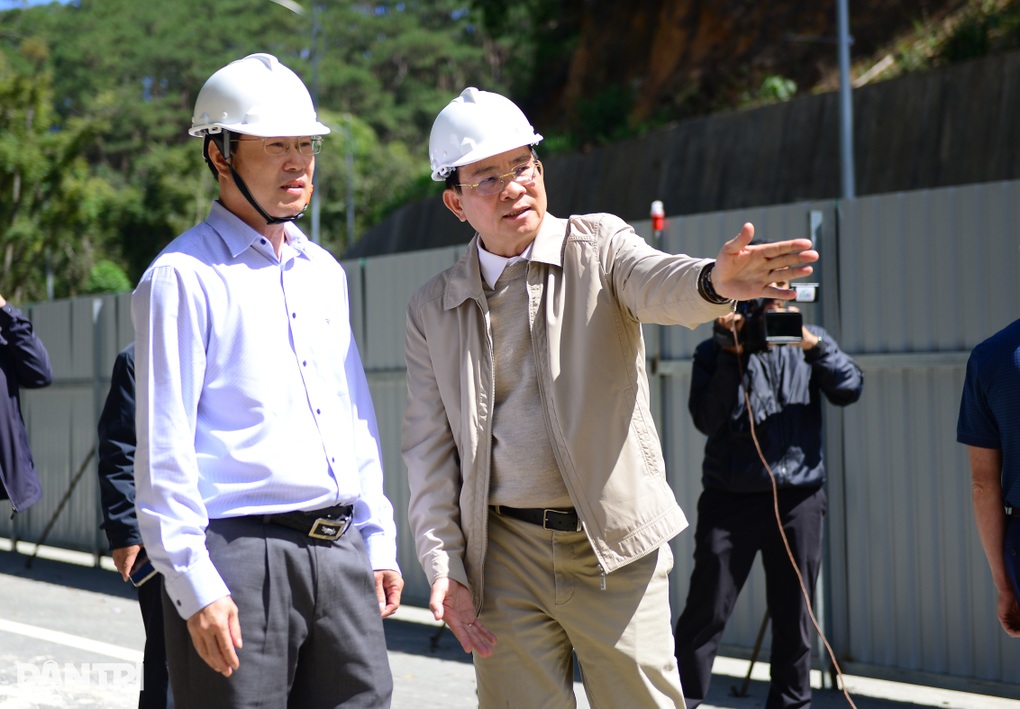 Chủ tịch Lâm Đồng đề nghị đẩy nhanh tiến độ xử lý sự cố đèo Mimosa - 1 Chủ tịch Lâm Đồng đề nghị đẩy nhanh tiến độ xử lý sự cố đèo Mimosa - 1