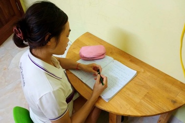 Giáo viên mầm non chuyển nghề đánh máy, bán hàng online để tăng thu nhập