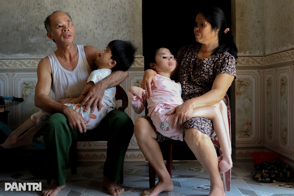 Thế hệ thứ 3 của người nhiễm chất độc da cam được hỗ trợ hàng tháng - 1 Thế hệ thứ 3 của người nhiễm chất độc da cam được hỗ trợ hàng tháng - 1