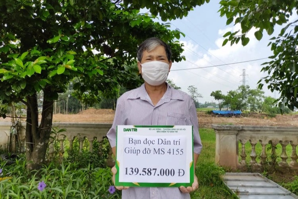 Bạn đọc giúp đỡ người phụ nữ tật nguyền hơn 139 triệu đồng - 1 Bạn đọc giúp đỡ người phụ nữ tật nguyền hơn 139 triệu đồng - 1