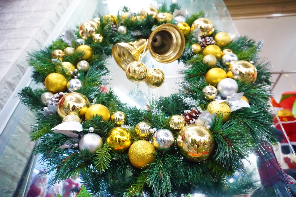 Thị trường Noel tại Đà Nẵng: Cây thông đắt hàng - 7 Thị trường Noel tại Đà Nẵng: Cây thông đắt hàng - 7