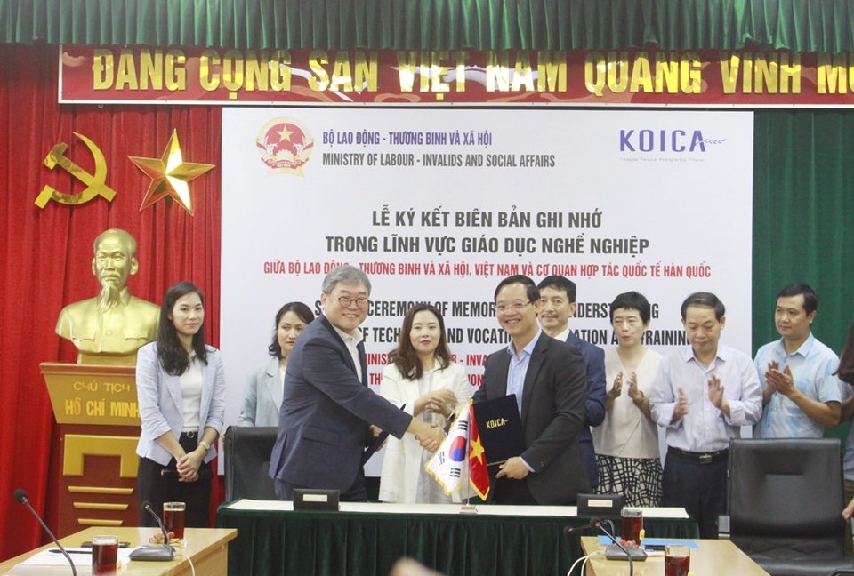 Tổng Cục GDNN: Hợp tác đào tạo nghề cho khoảng 500 lao động yếu thế - 1 Tổng Cục GDNN: Hợp tác đào tạo nghề cho khoảng 500 lao động yếu thế - 1