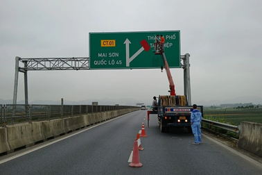 Doanh nghiệp vận hành 3 tuyến cao tốc cạn kinh phí, kêu cứu Bộ GTVT