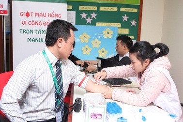 “Giọt máu hồng vì cộng đồng, trọn tấm lòng Manulife”