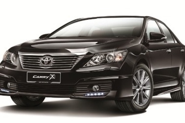 Toyota giới thiệu xe Camry phiên bản 2.0G X