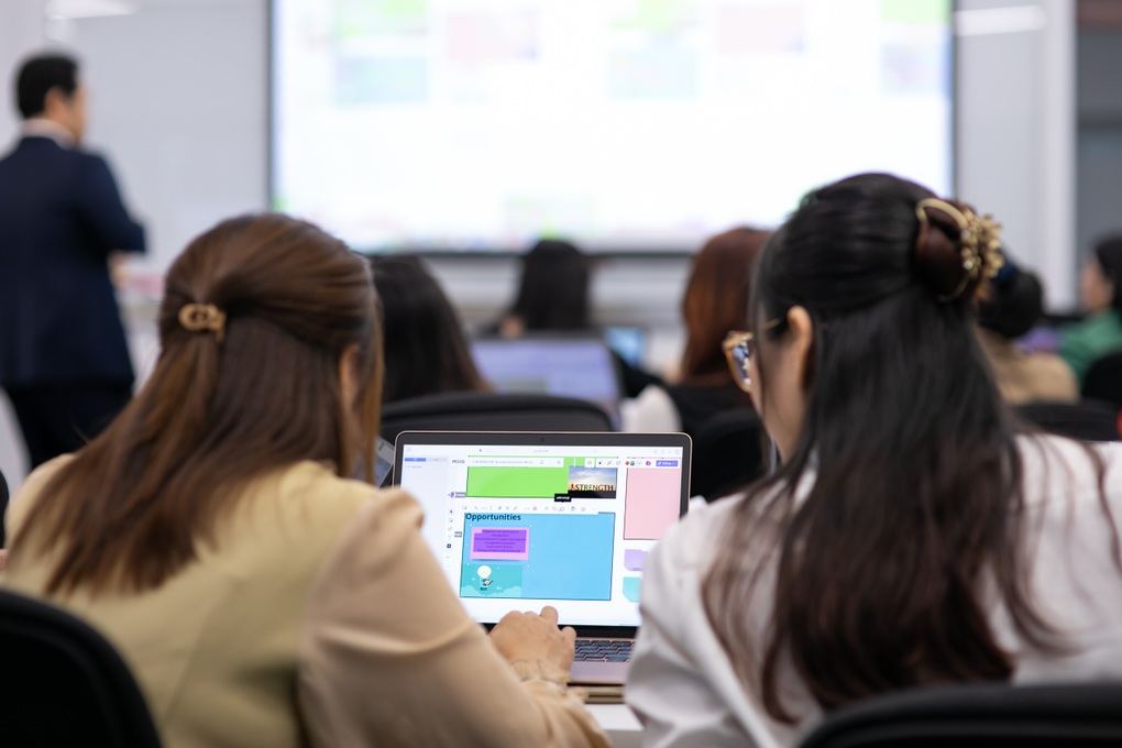 RMIT tổ chức hội thảo chia sẻ kinh nghiệm giảng dạy và học tập trong thời đại số - 2 RMIT tổ chức hội thảo chia sẻ kinh nghiệm giảng dạy và học tập trong thời đại số - 2