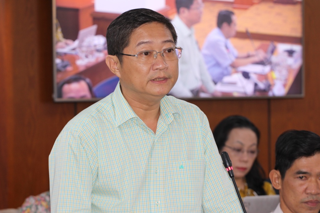 TPHCM bàn phương án xử lý bức tường chắn ngang đường ven sông Sài Gòn - 1 TPHCM bàn phương án xử lý bức tường chắn ngang đường ven sông Sài Gòn - 1