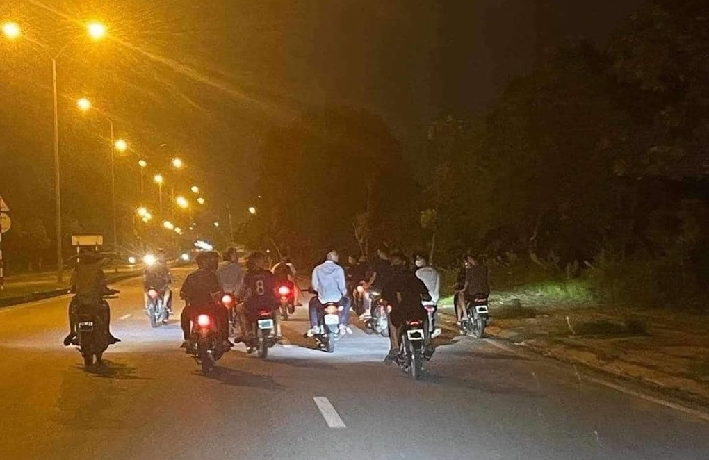 Triệu tập 38 thanh niên liên quan vụ hỗn chiến trong đêm ở Vĩnh Phúc - 2 Triệu tập 38 thanh niên liên quan vụ hỗn chiến trong đêm ở Vĩnh Phúc - 2