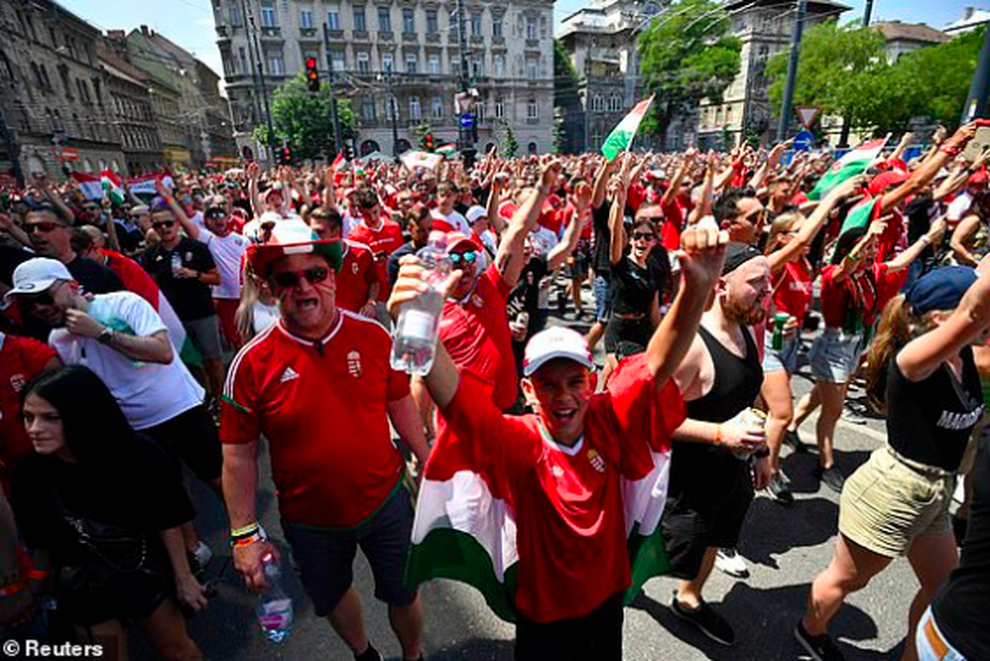 Bầu không khí rực lửa trên sân Puskas Arena trong ngày Hungary hòa Pháp - 5 Bầu không khí rực lửa trên sân Puskas Arena trong ngày Hungary hòa Pháp - 5