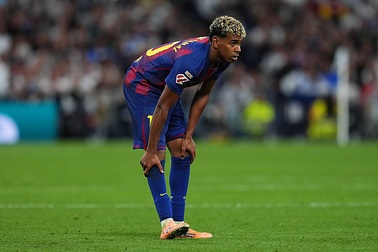 Lamine Yamal dính chấn thương không thể chữa khỏi