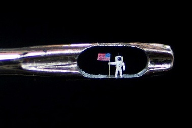 Đúc tượng siêu nhỏ trên lỗ kim