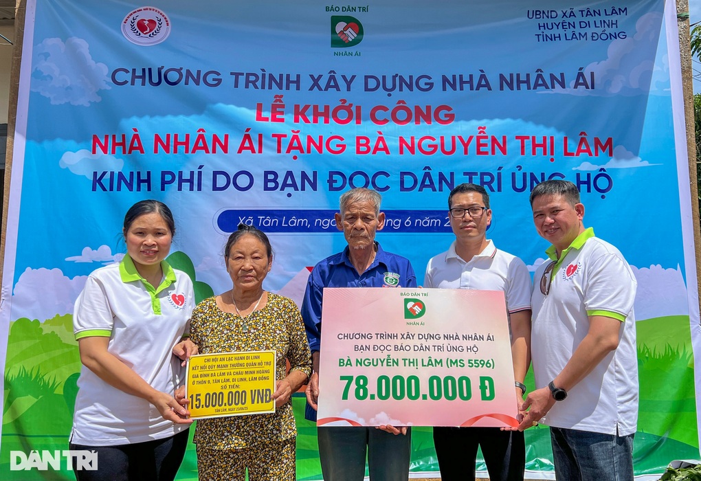 Bà lão 75 tuổi: “Sắp tới, gia đình tôi không còn lo sợ mưa gió” - 1 Bà lão 75 tuổi: “Sắp tới, gia đình tôi không còn lo sợ mưa gió” - 1