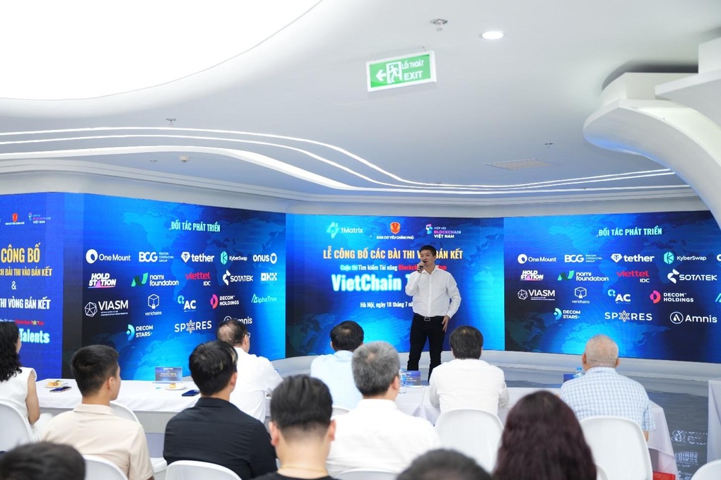 Điểm tuần: Pi Network gây thất vọng, iPhone 17 Pro Max lộ màu sắc mới - 2 Điểm tuần: Pi Network gây thất vọng, iPhone 17 Pro Max lộ màu sắc mới - 2