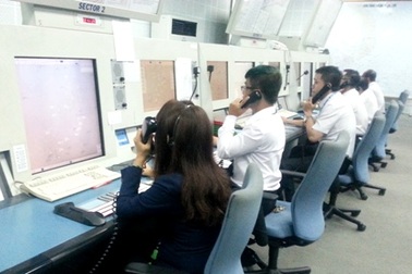 10 kiểm soát viên không lưu đầu tiên bị nghỉ việc vì yếu tiếng Anh