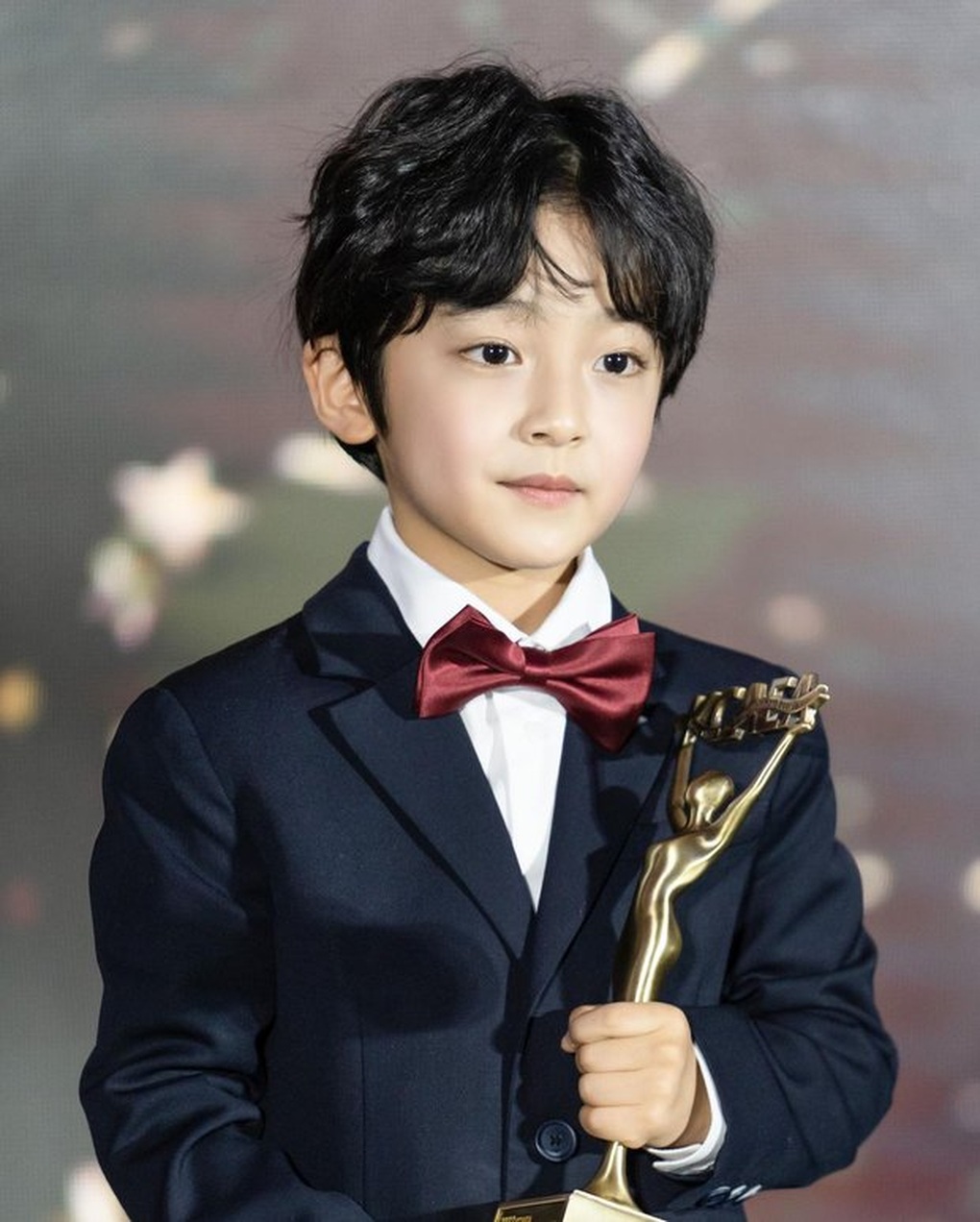 Nhóc tì bị chuyển giới thành con gái Kim Tae Hee thay đổi sau 3 năm - 8 Nhóc tì bị chuyển giới thành con gái Kim Tae Hee thay đổi sau 3 năm - 8