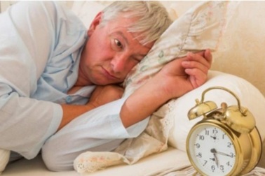 Bố về hưu "trở chứng" bồ bịch, con cái khổ tâm