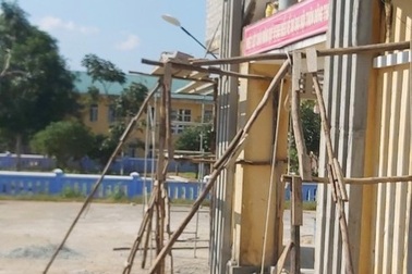 Sập giàn giáo nhà cộng đồng, một thợ xây tử vong