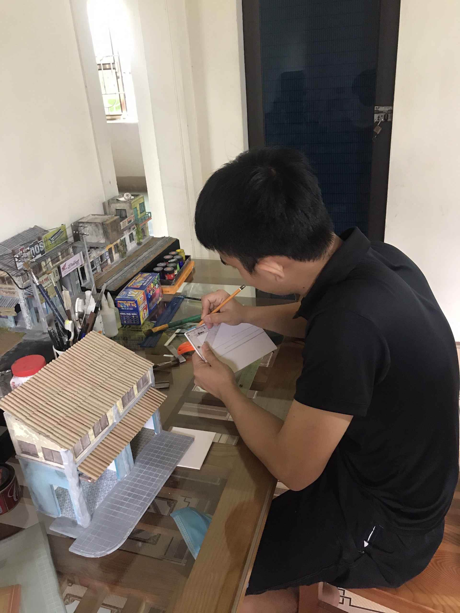 Chàng trai 9x đem hoài niệm vào những mô hình chân thực, sống động - 7 Chàng trai 9x đem hoài niệm vào những mô hình chân thực, sống động - 7