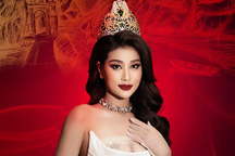 Đoàn Thiên Ân và dàn hoa hậu tôn vinh thời trang ở cố đô Hoa Lư