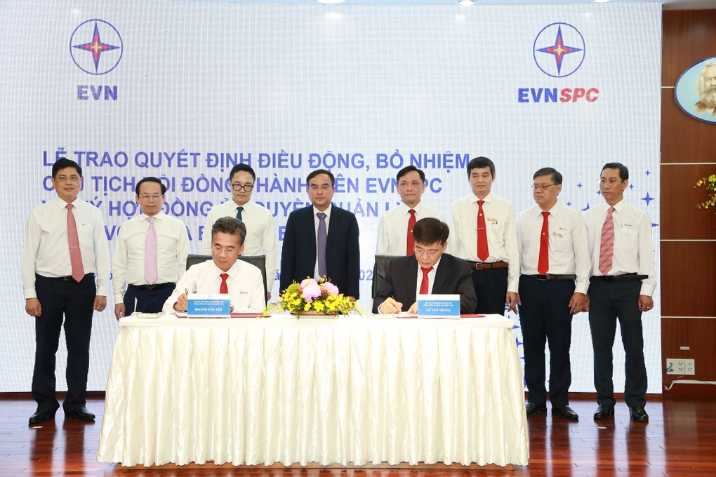 Tổng Công ty Điện lực miền Nam có tân Chủ tịch Hội đồng Thành viên - 3 Tổng Công ty Điện lực miền Nam có tân Chủ tịch Hội đồng Thành viên - 3