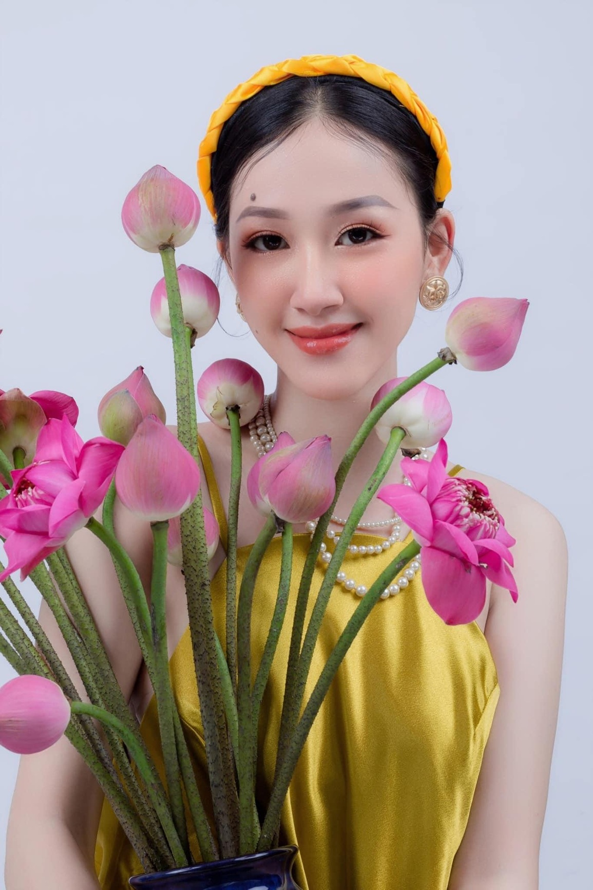 Hoa khôi trường ĐH Văn Lang: Tự yêu là cách để đẹp hơn mỗi ngày - 3 Hoa khôi trường ĐH Văn Lang: Tự yêu là cách để đẹp hơn mỗi ngày - 3